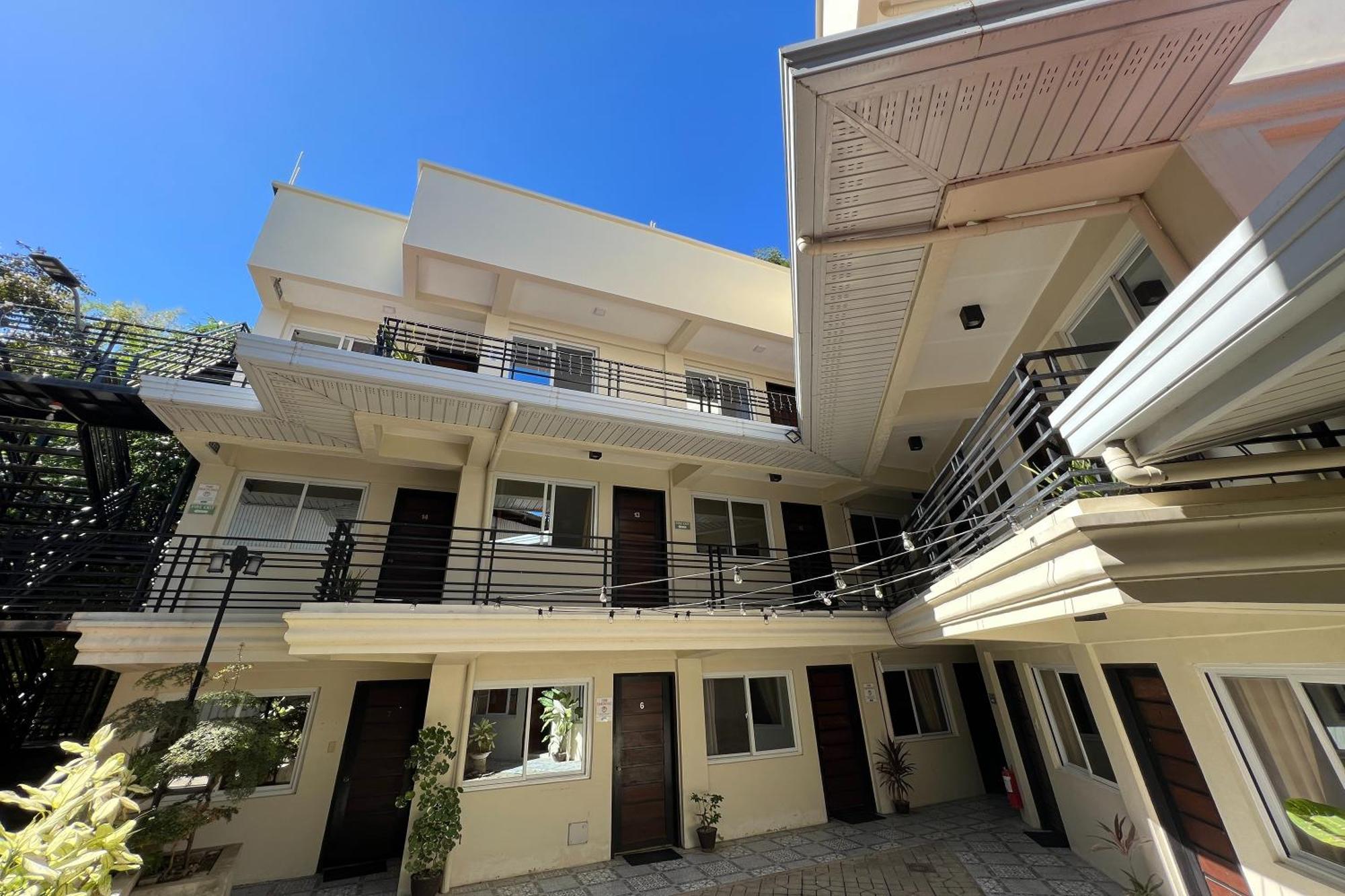 Happy Grey Hotel ויגאן מראה חיצוני תמונה
